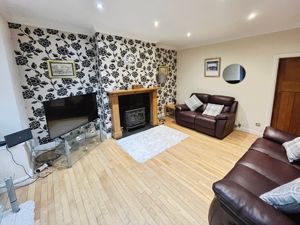 Lounge- click for photo gallery